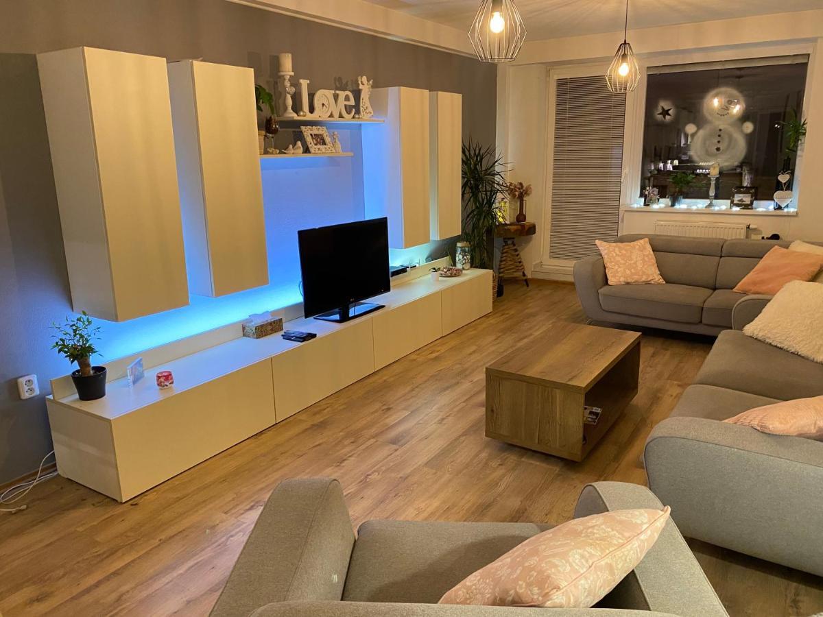 Ferienwohnung Apartman Slnecna Terasa S Vlastnym Parkovanim Na 2 Auta Žilina Exterior foto