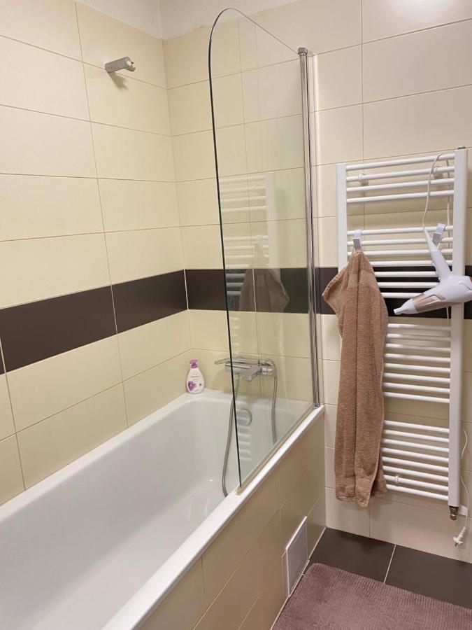Ferienwohnung Apartman Slnecna Terasa S Vlastnym Parkovanim Na 2 Auta Žilina Exterior foto