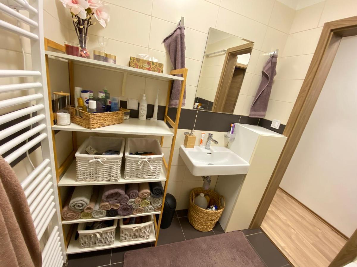 Ferienwohnung Apartman Slnecna Terasa S Vlastnym Parkovanim Na 2 Auta Žilina Exterior foto